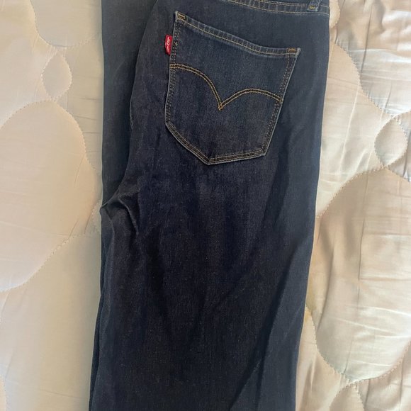 Levi 721 High Rise Skinny Jean - Picture 2 of 2